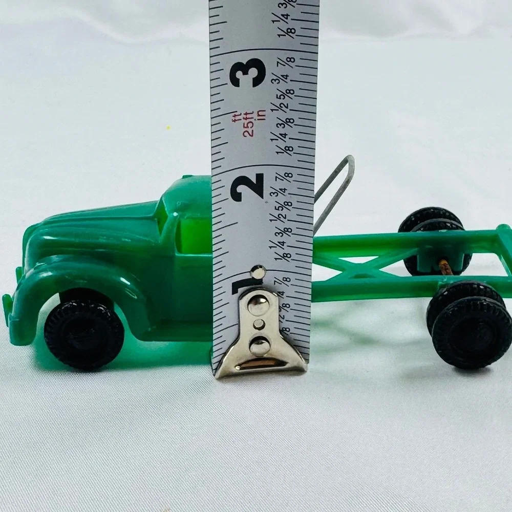 Vintage Ideal Green Plastic Dump Truck Cab N Chassis Metal Attachment USA I-662
